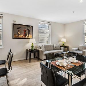 Global Luxury Suites At The White House